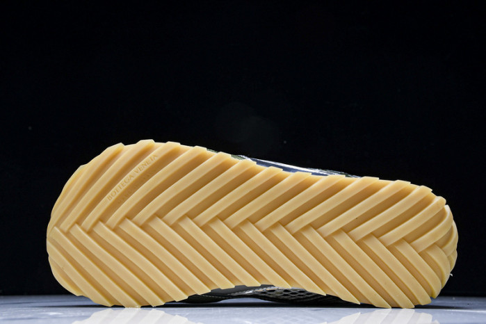 bo*te*ga Ve*ne*ta sneaker copshpe bv-43