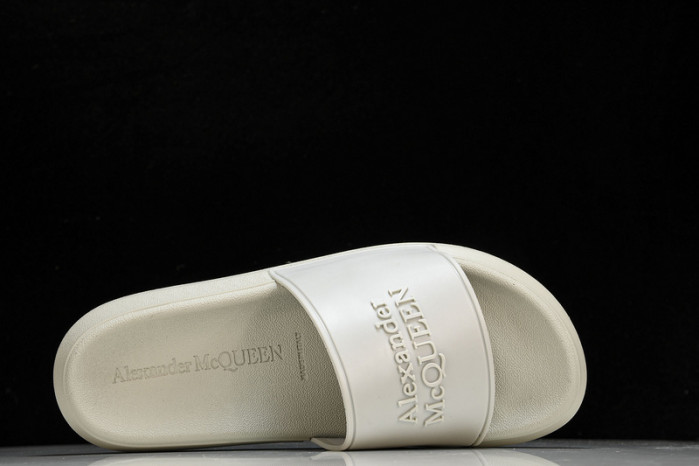 M*Q*en slide cophsoe mqs-03