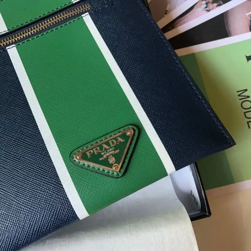 Pra*a bags 1910bb0068