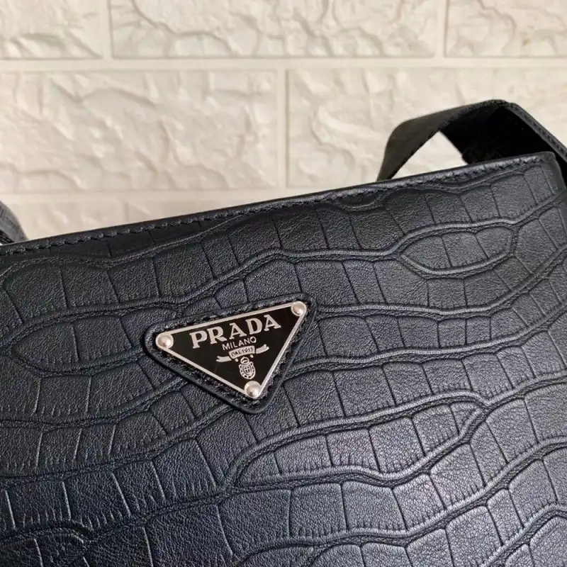 Pra*a bags 1910bb0099