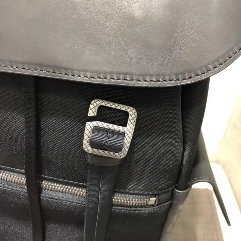 b0tt*ga Ven*ta bags 1917m0013