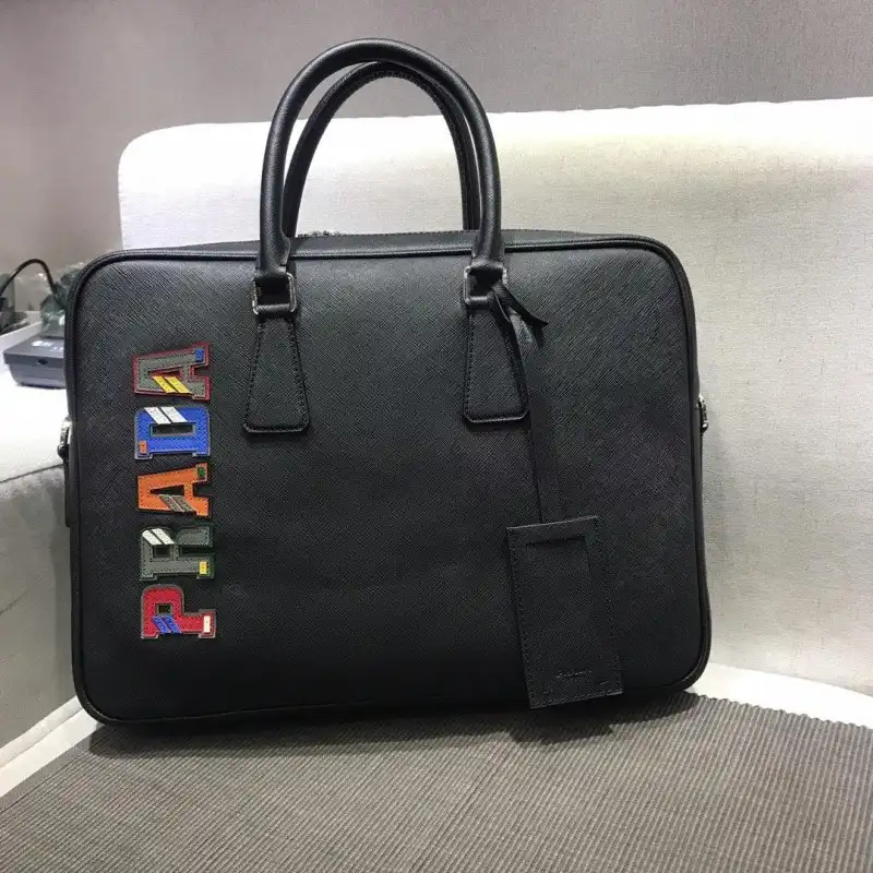 Pra*a bags 1917m0096