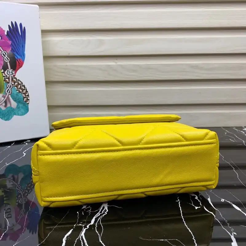 Pra*a bags 19b57b0061