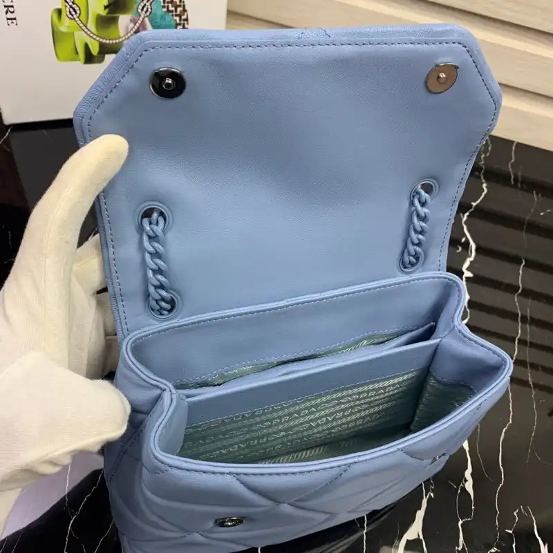 Pra*a bags 19b57b0062