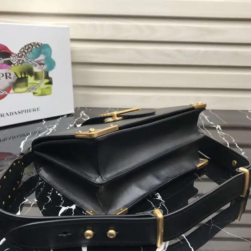 Pra*a bags 19b57b0071