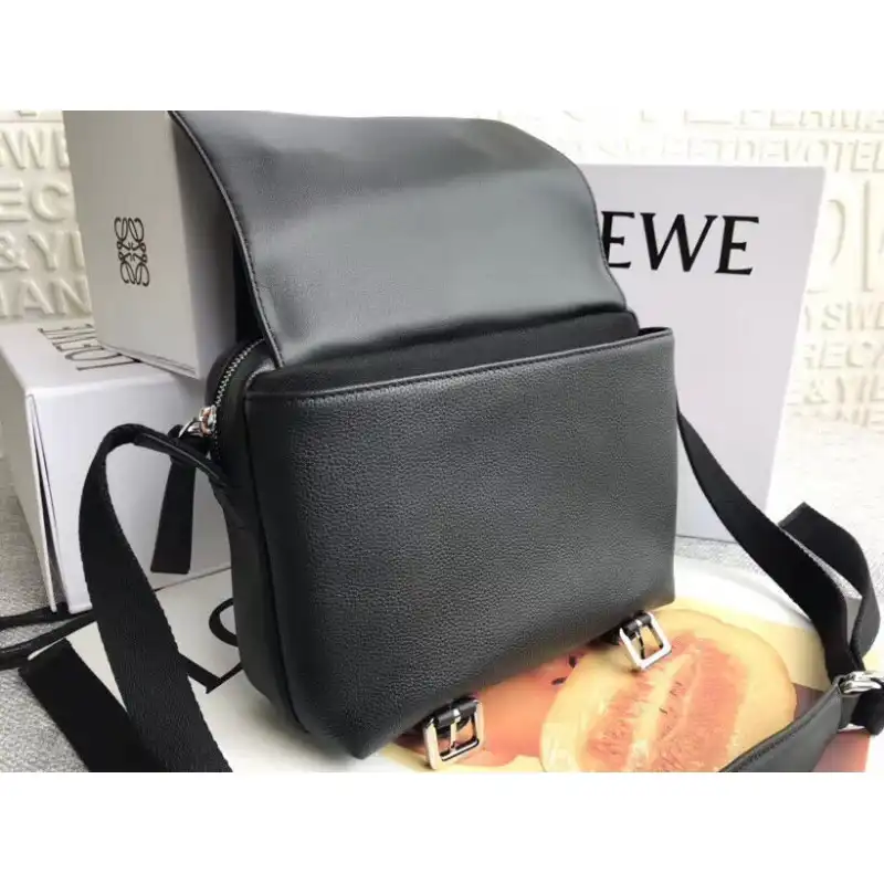 L0ew* s bag 19yan0011