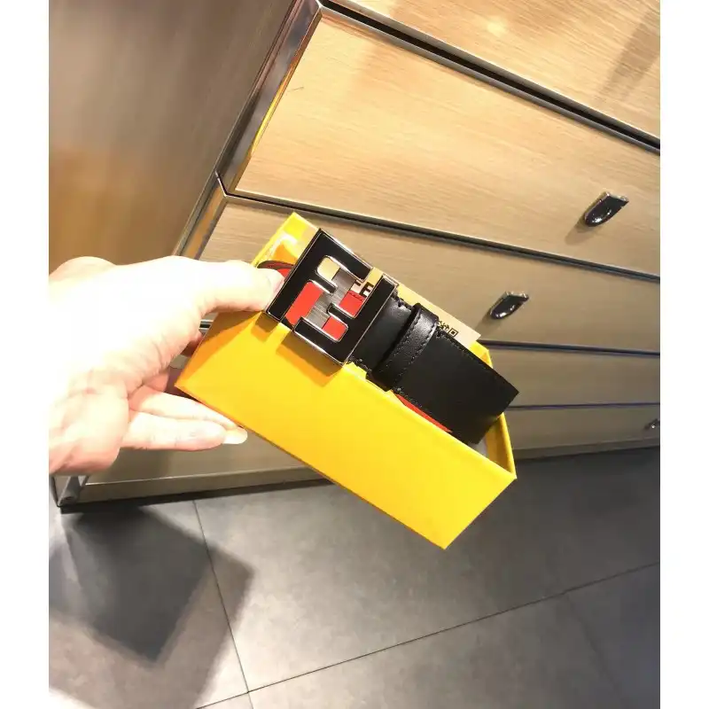 F**di s belte 19xia0070