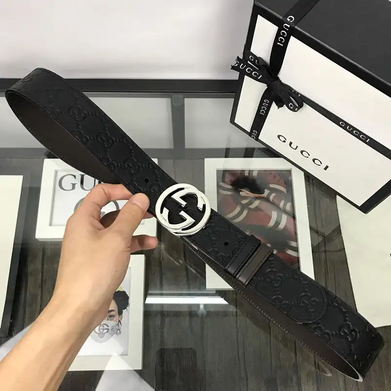 G*u*i s belte 19xf0074