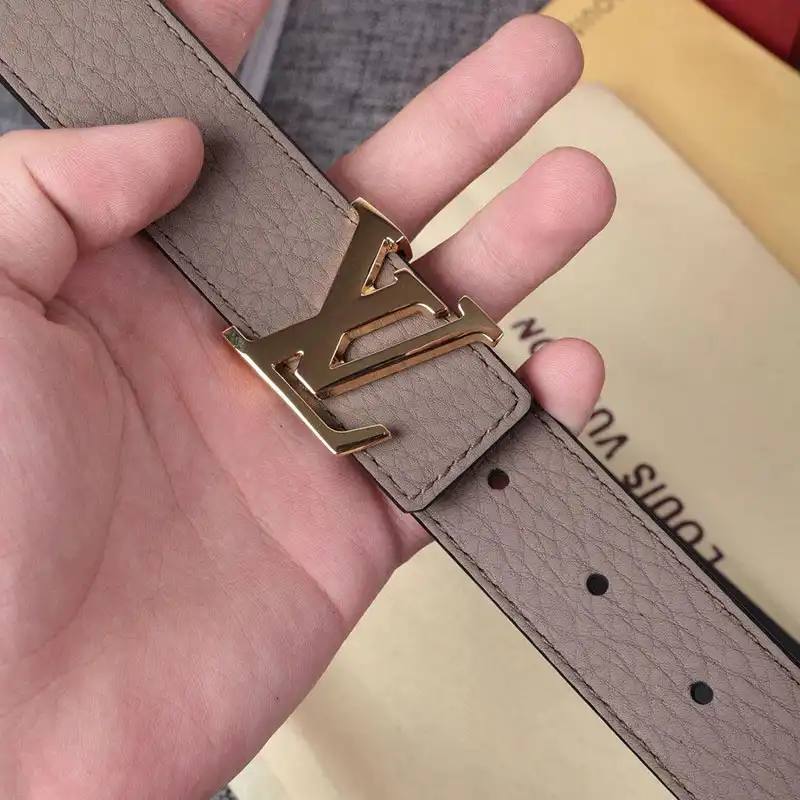 LV s Belte 19xf0109