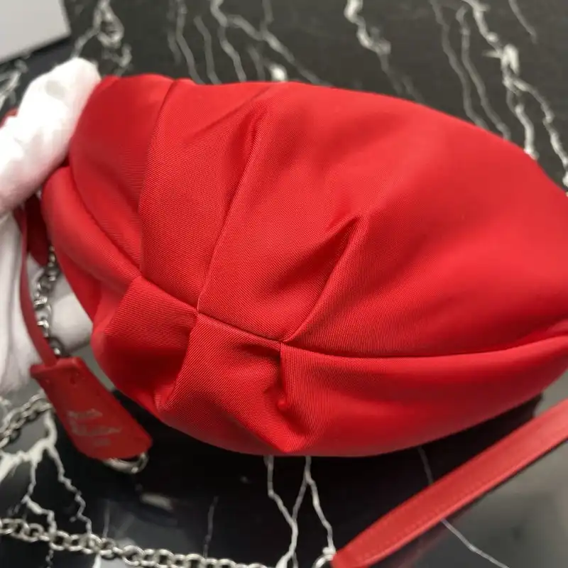 Pra*a bags 206b570029