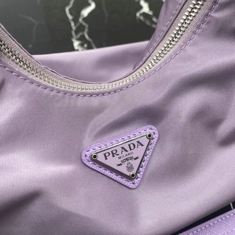 Pra*a bags 206b570032