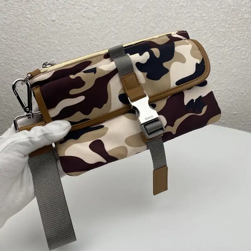 Pra*a bags 208b570117