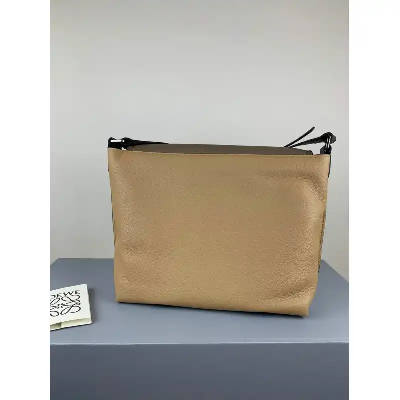 L0ew* bags 20dj570182