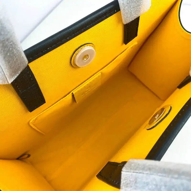 G*u*i bags 20b570195