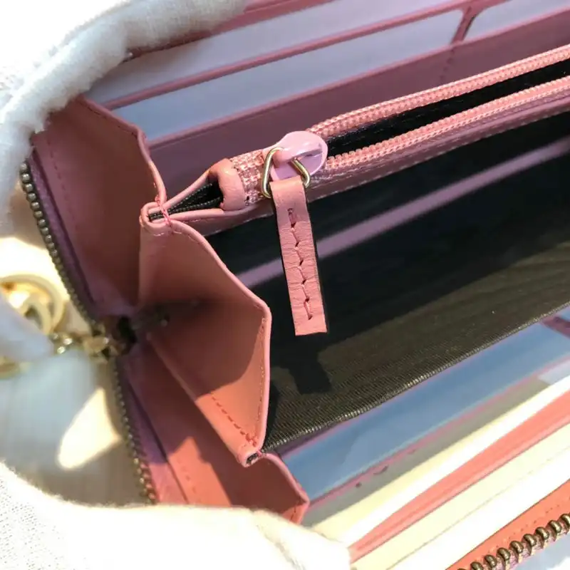 G*u*i bags 20guc0206