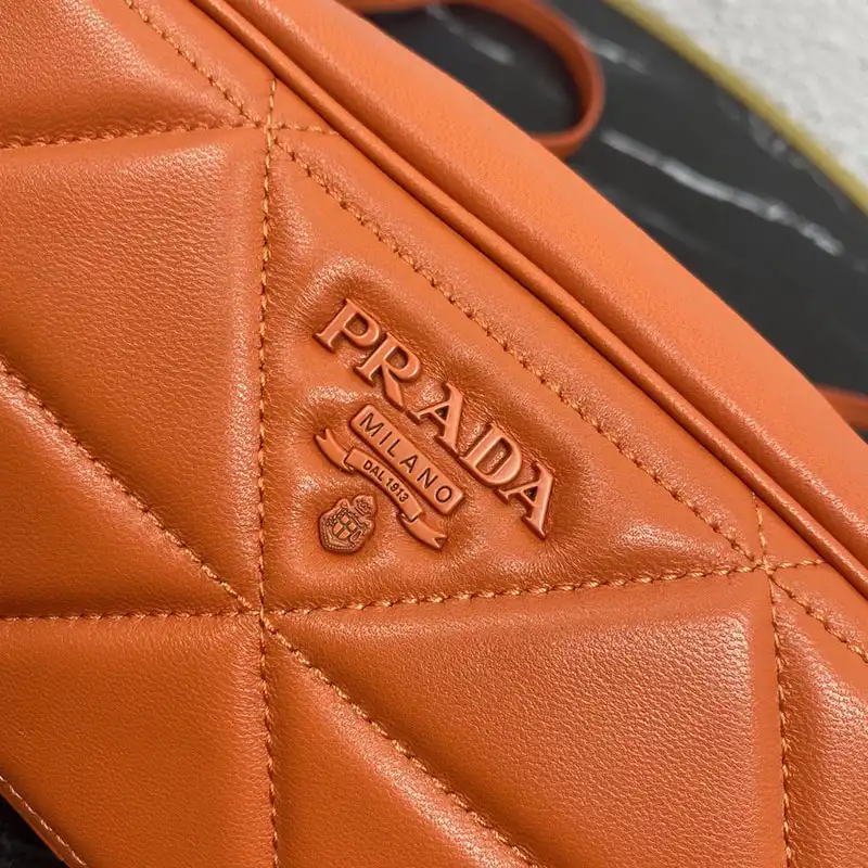 Pra*a bags 204b570045