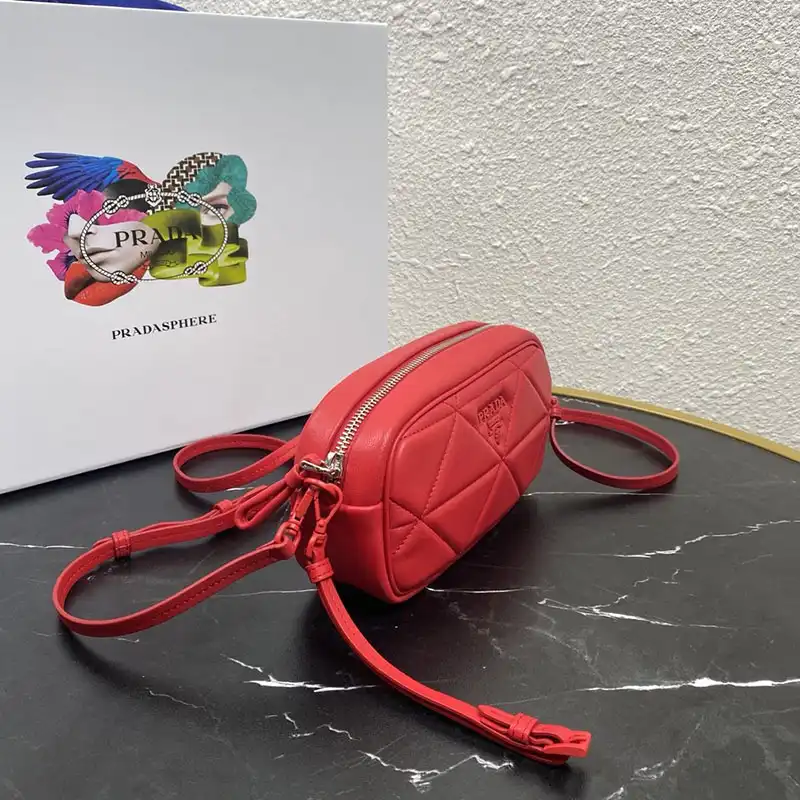 Pra*a bags 204b570047