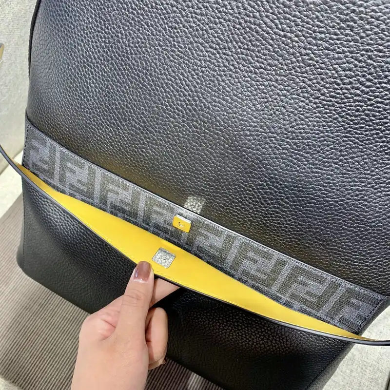 F**di bags 2104dj0114