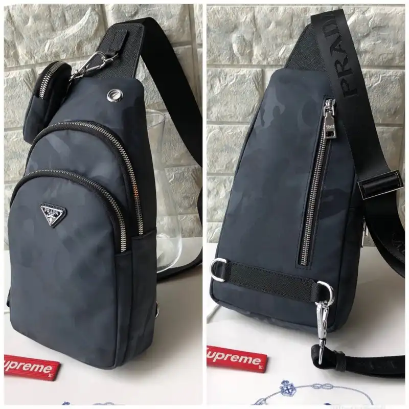 Pra*a bags 2107ya0033