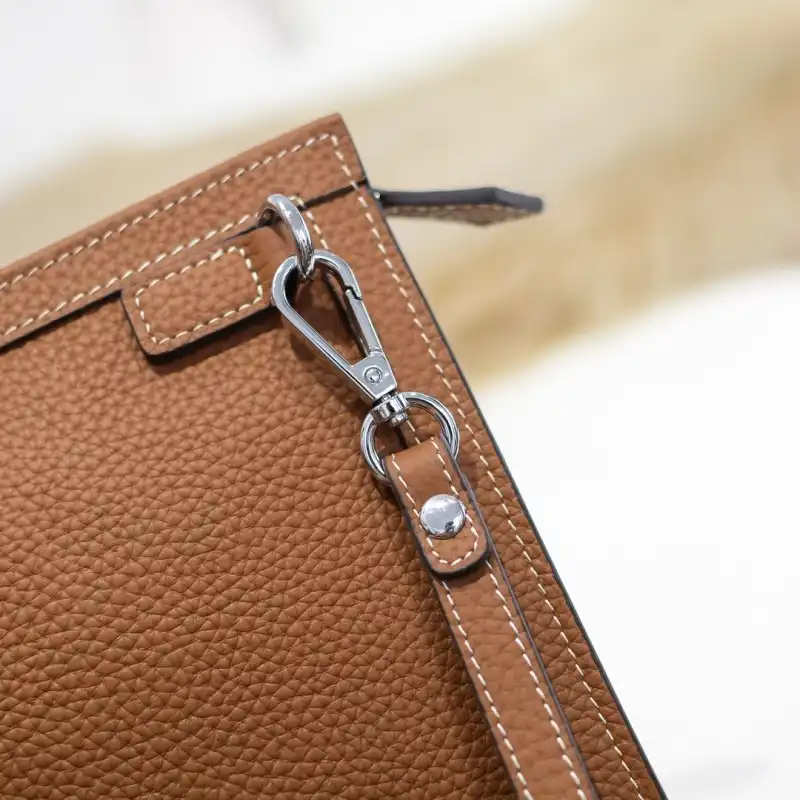 H**me5 bags 2107ya0057