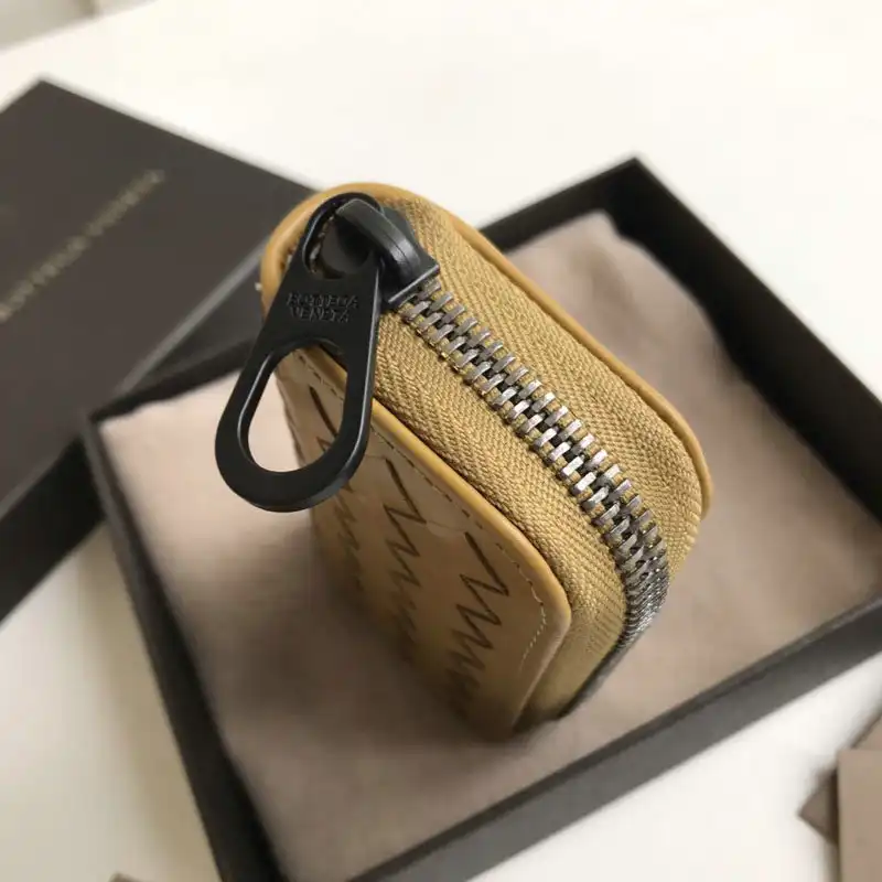 b0tt*ga Ven*ta bag 2108sf0299