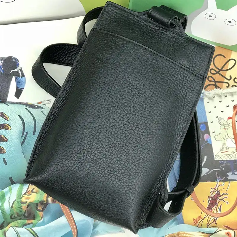 L0ew* s bags 2108ya0005