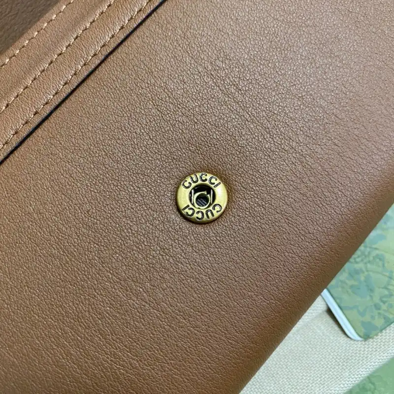 G*u*i s bags 2108ya0060