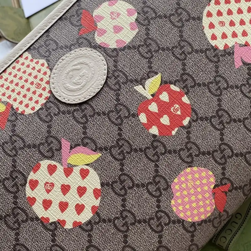 G*u*i s bags 2108ya0078