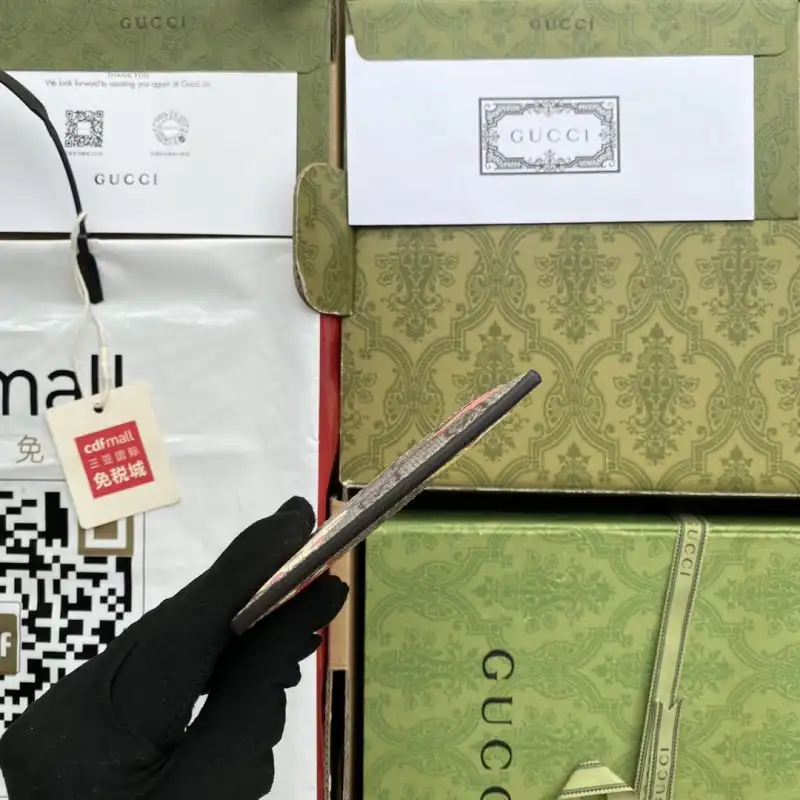 G*u*i s bags 2108ya0081