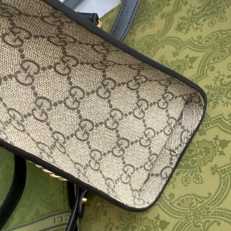 G*u*i s bags 2108ya0086