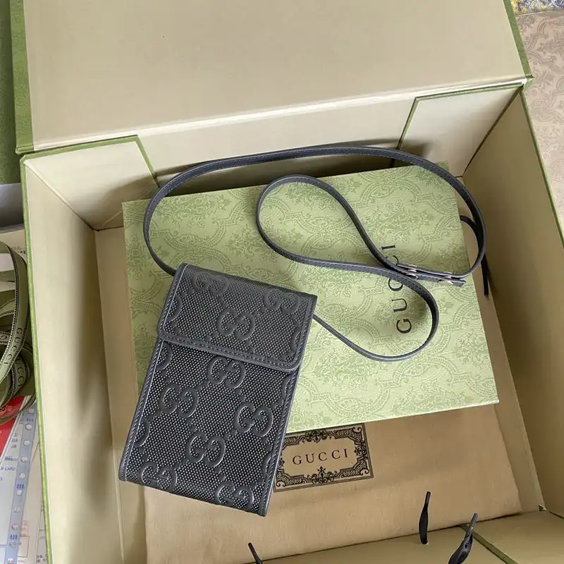 G*u*i bag 2110dj0035