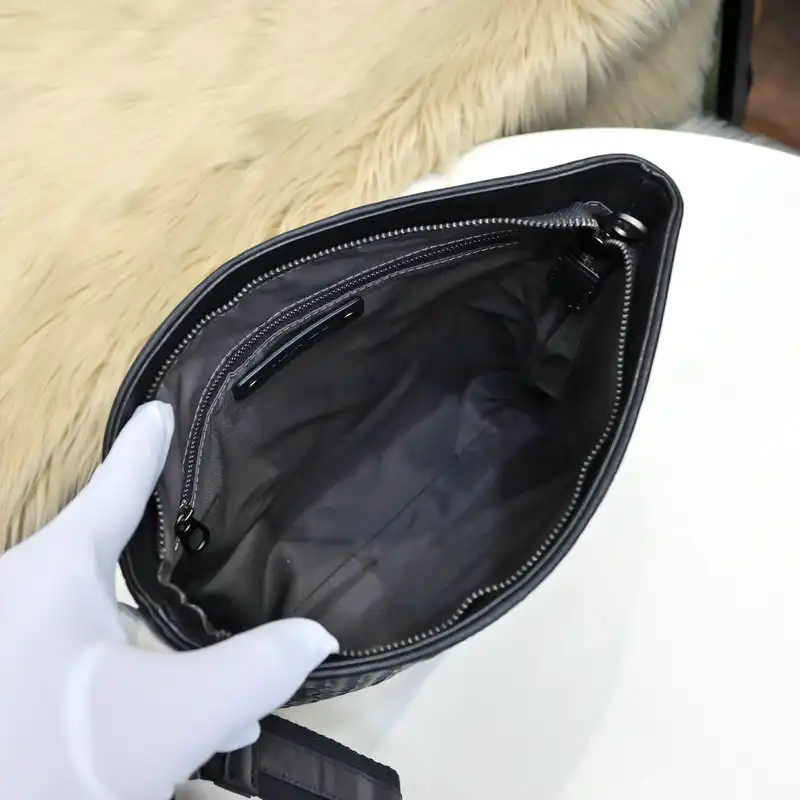 b0tt*ga Ven*ta s bags 2110yz0004