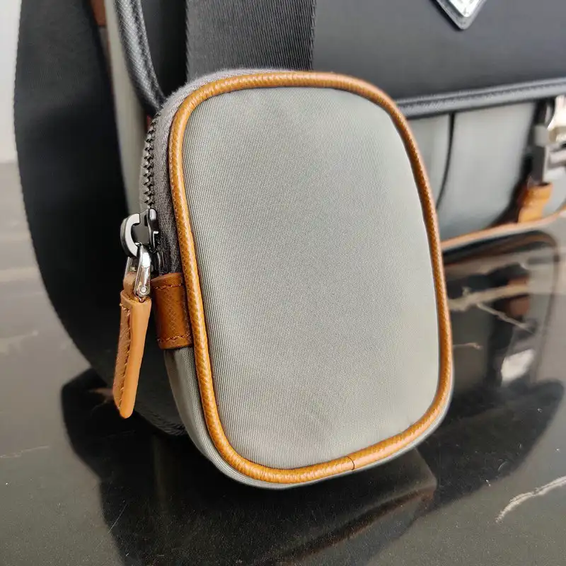 Pra*a s bags 2110yz0061