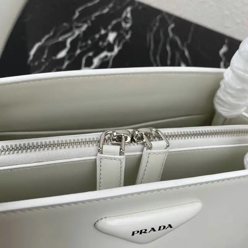 Pra*a bags 2111fy0031