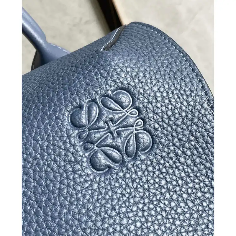 L0ew* bags 2111fy0051