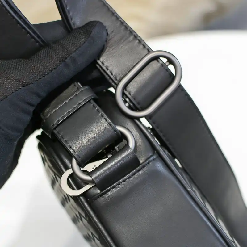 b0tt*ga Ven*ta bags 2111yz0020