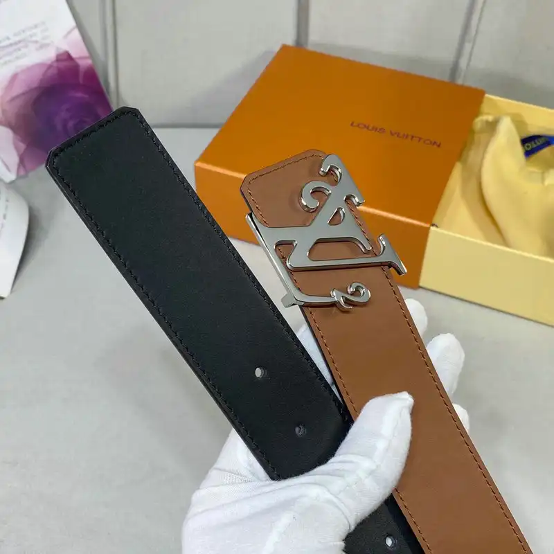 LV Belts 2201XA0056