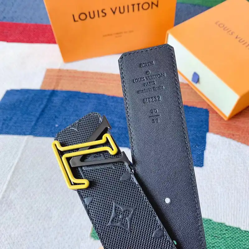 LV Belts 2201XA0076