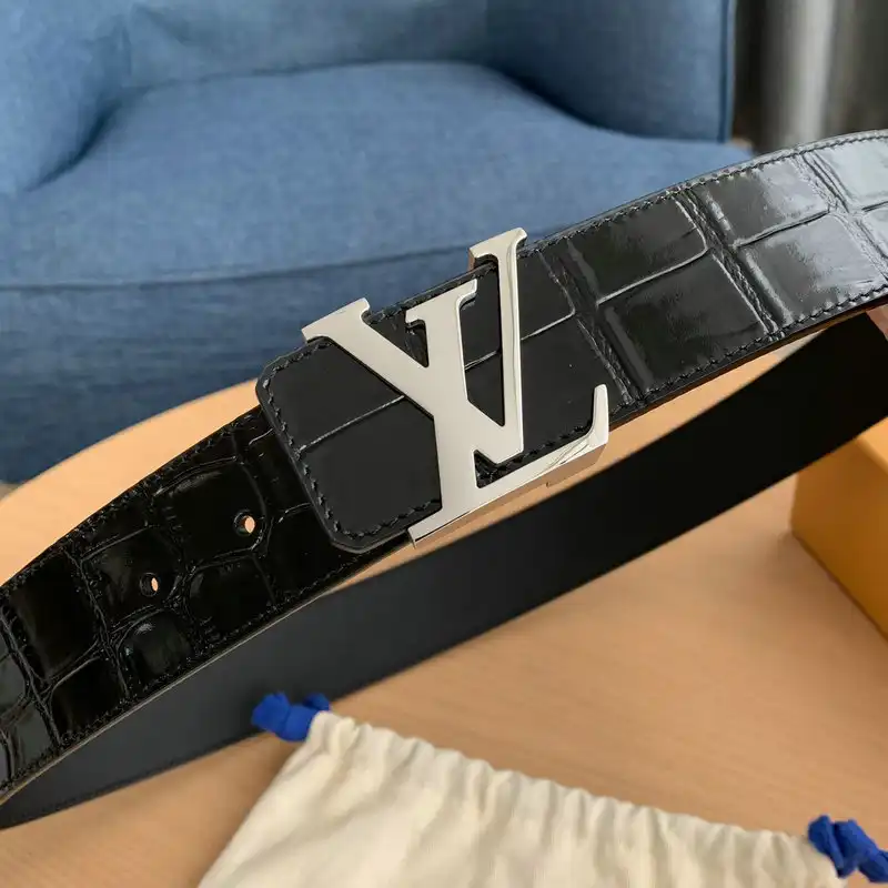 LV Belts 2201XA0093