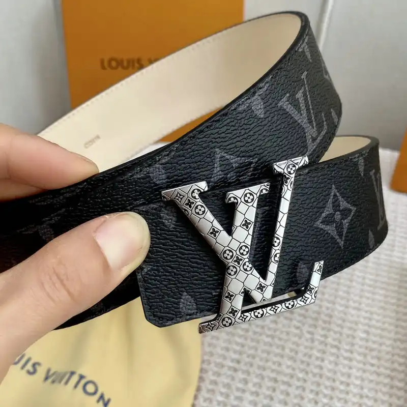 LV Belts 2201XA0252