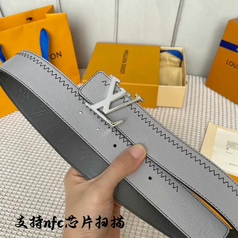 LV Belts 2207XF0042