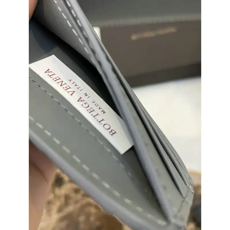 b0tt*ga Ven*ta bag 2209sf0001