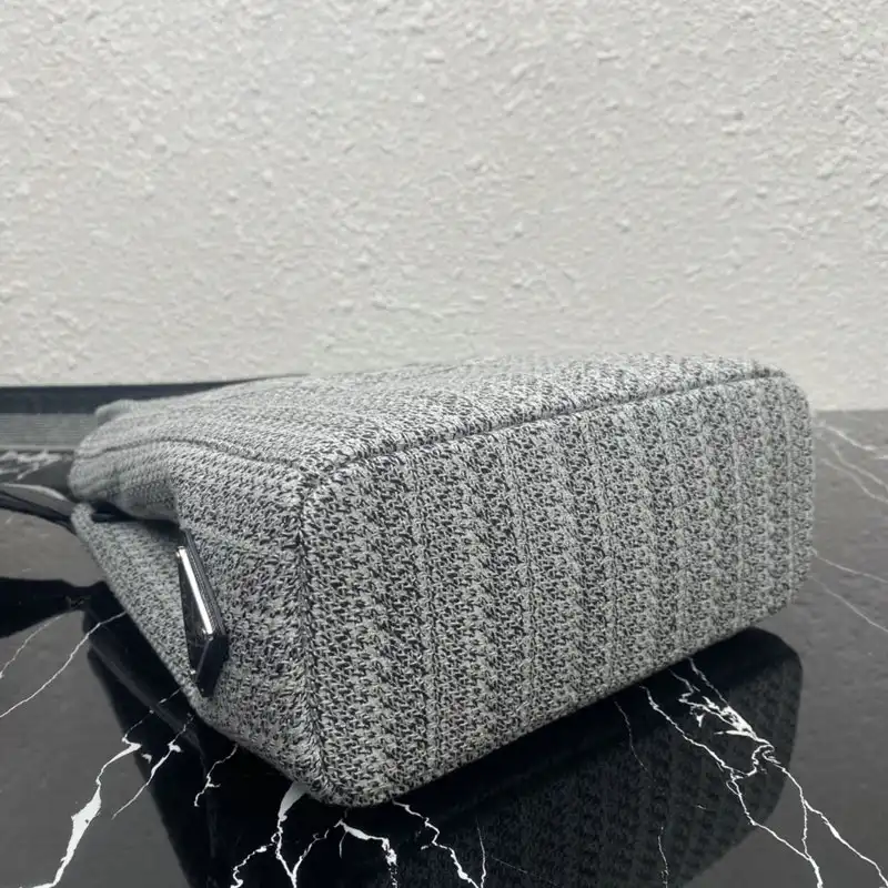 Pra*a bag 2209yz0089