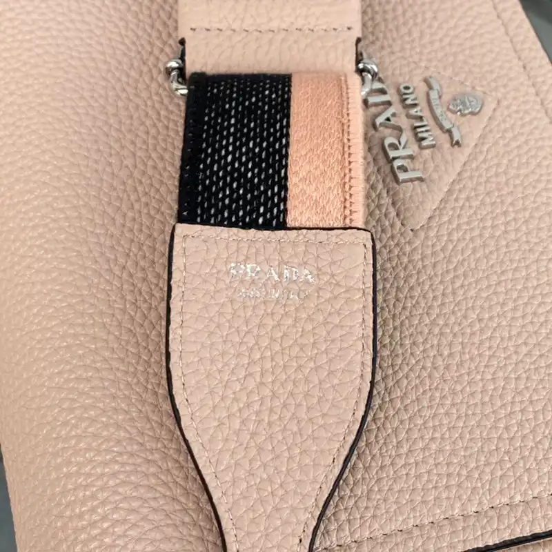 Pra*a bag 2210ya0056