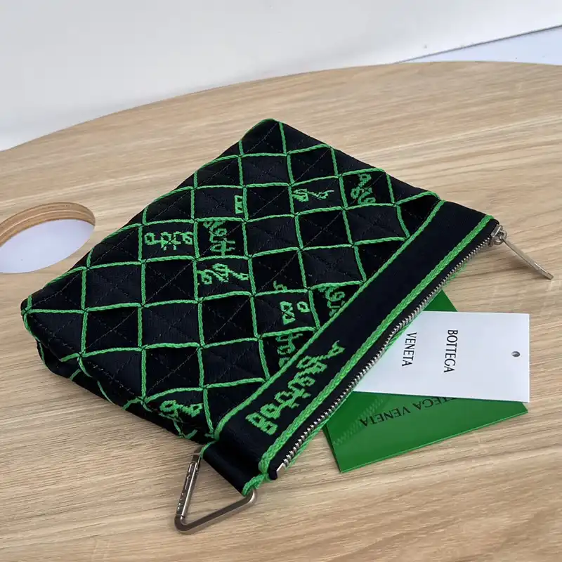 b0tt*ga Ven*ta bag 2211sf0013