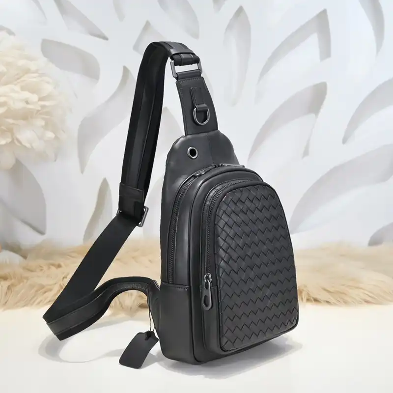 b0tt*ga Ven*ta bag 2212yz0054