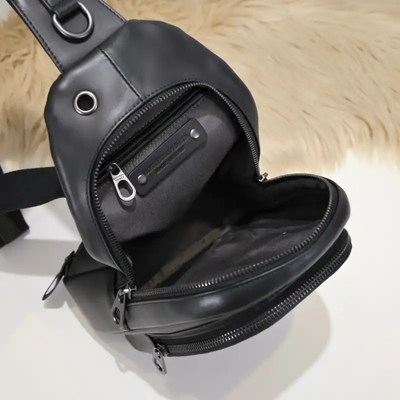 b0tt*ga Ven*ta bag 2212yz0054