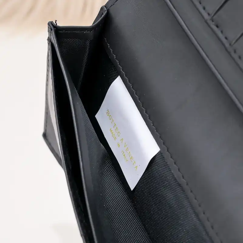 b0tt*ga Ven*ta bag 2212yz0060