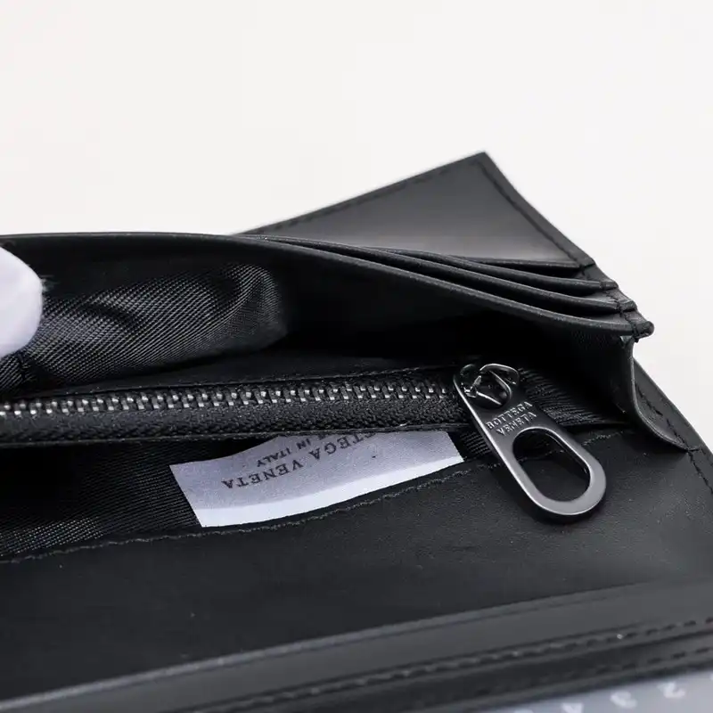 b0tt*ga Ven*ta bag 2212yz0061