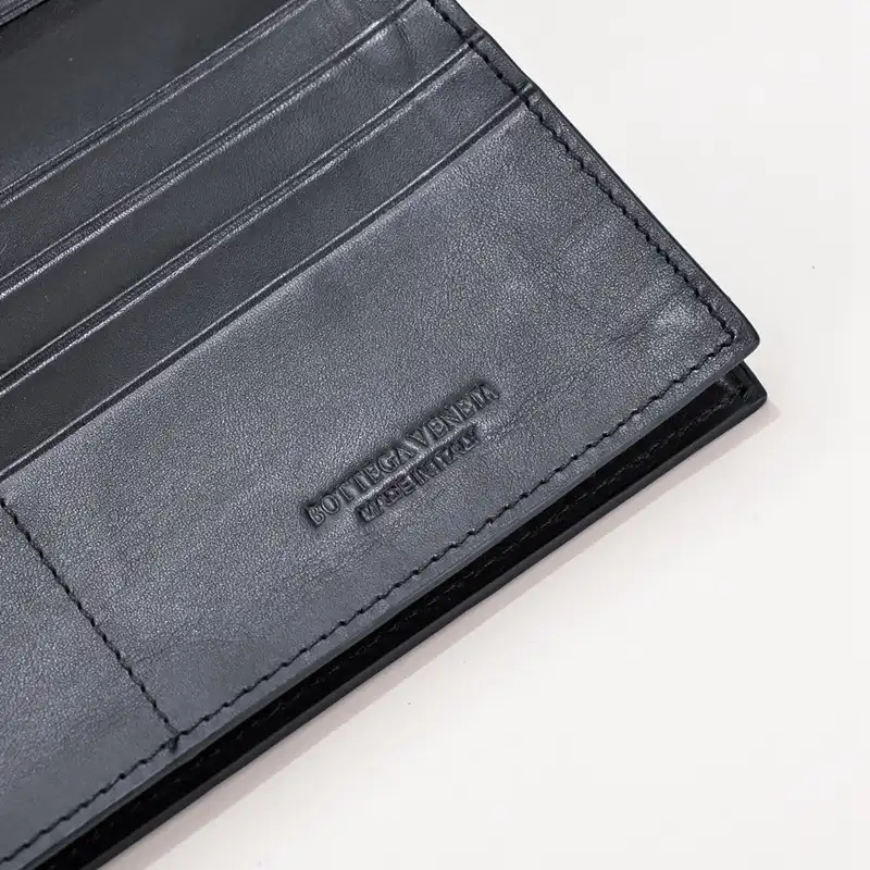 b0tt*ga Ven*ta bag 2212yz0061